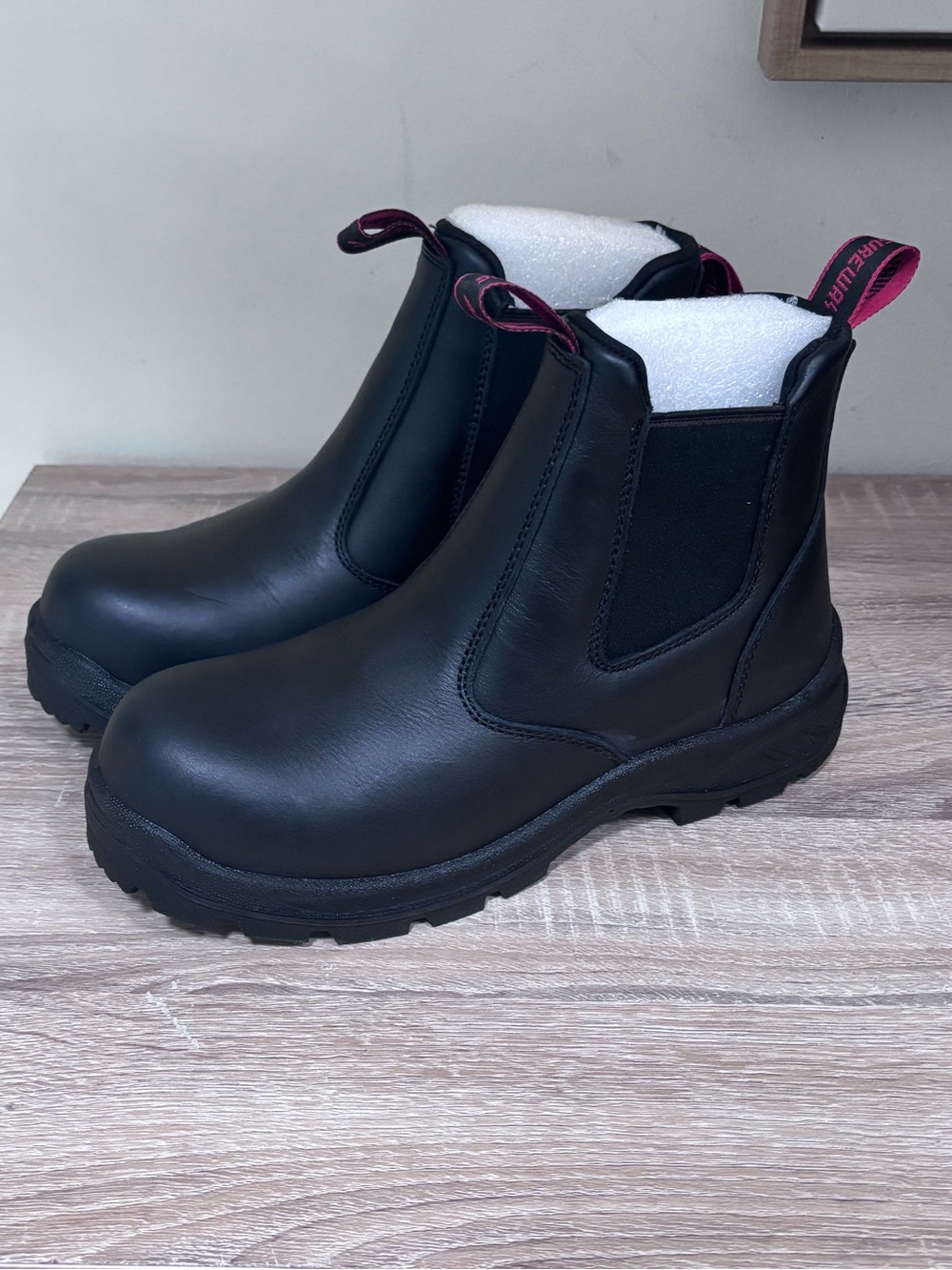 Sureway Men's Black Work Boot -size 7